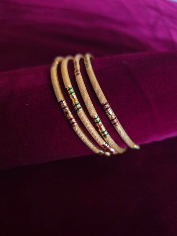 KFJ Bangles SF1