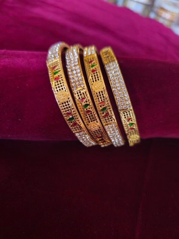 KFJ Bangles FF1